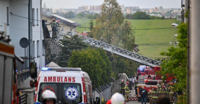 Strażacy opanowali pożar DPS w Kielcach; do szpitali trafiło 17 pensjonariuszy